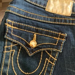 True religion skinny jeans- low rise. Like new. Please see pics. Size 26